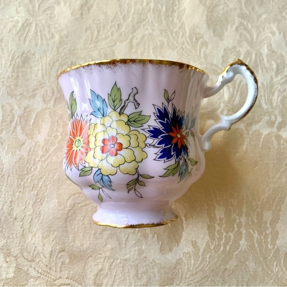 Paragon Oriental Series china cup and saucer - Picture 4 of 9